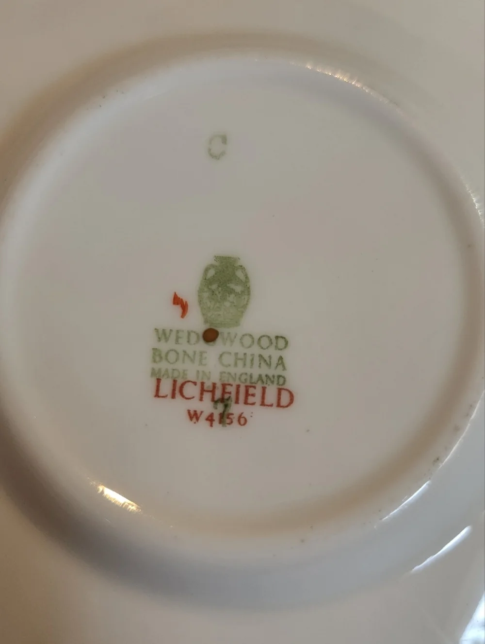 Wedgwood Lichfield Bone China Saucer Set 8 Floral Gold Rim England Vintage